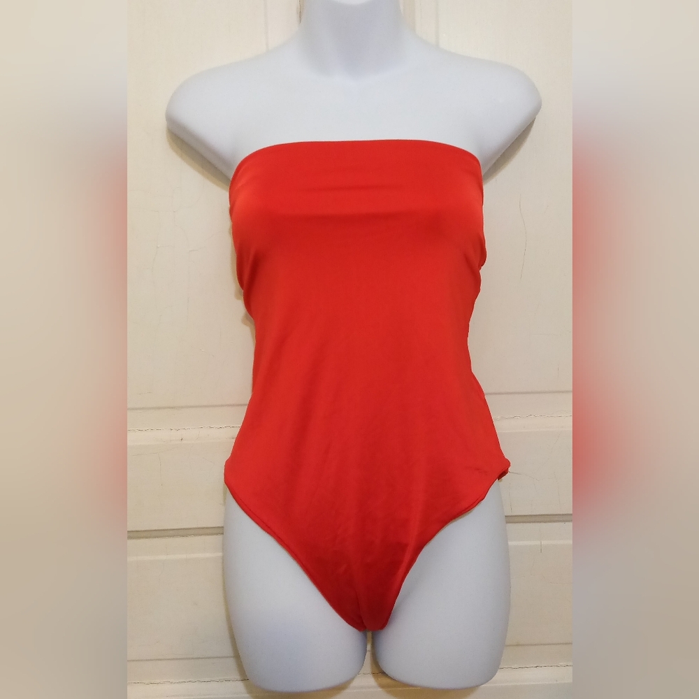 🛍️ BUNDLE ONLY 🛍️PrettyLittleThing Red One Piece Swimsuit